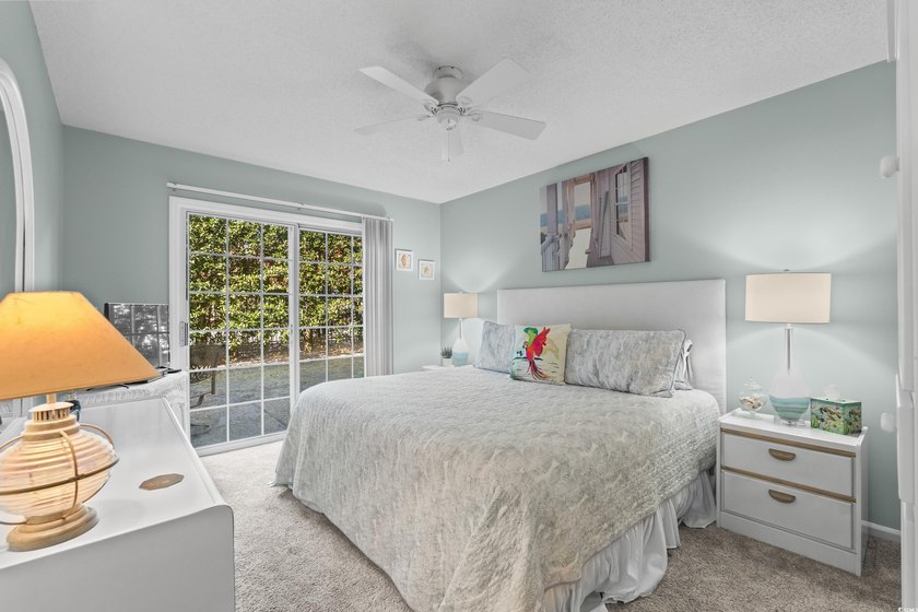 This Beautifully Decorated 2 bed 2 bath condo with loft, in - photo 5