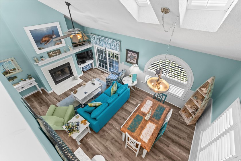 This Beautifully Decorated 2 bed 2 bath condo with loft, in - photo 8