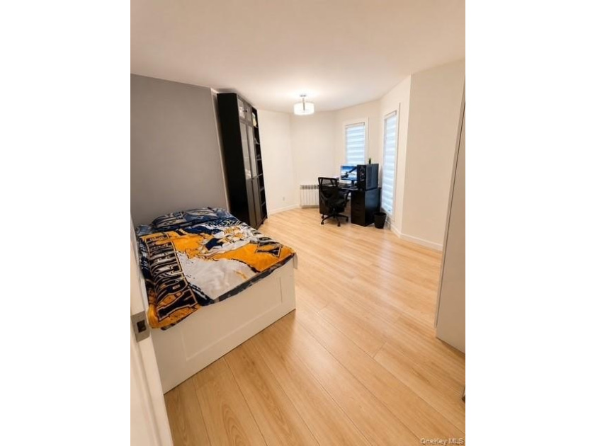 Welcome to this beautifully maintained home! Offering over 2,200 - photo 9