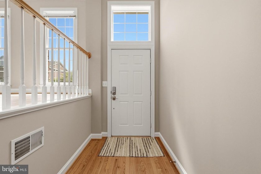 Welcome to 43757 Bent Creek Terrace, an exceptional all-brick - photo 9