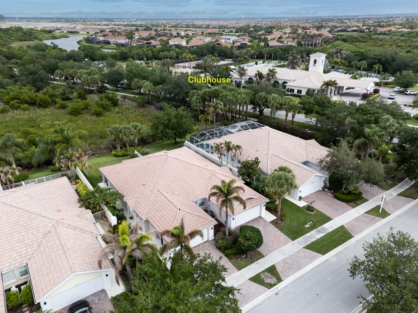 Nestled within a highly desirable DiVosta-built community, this - photo 2