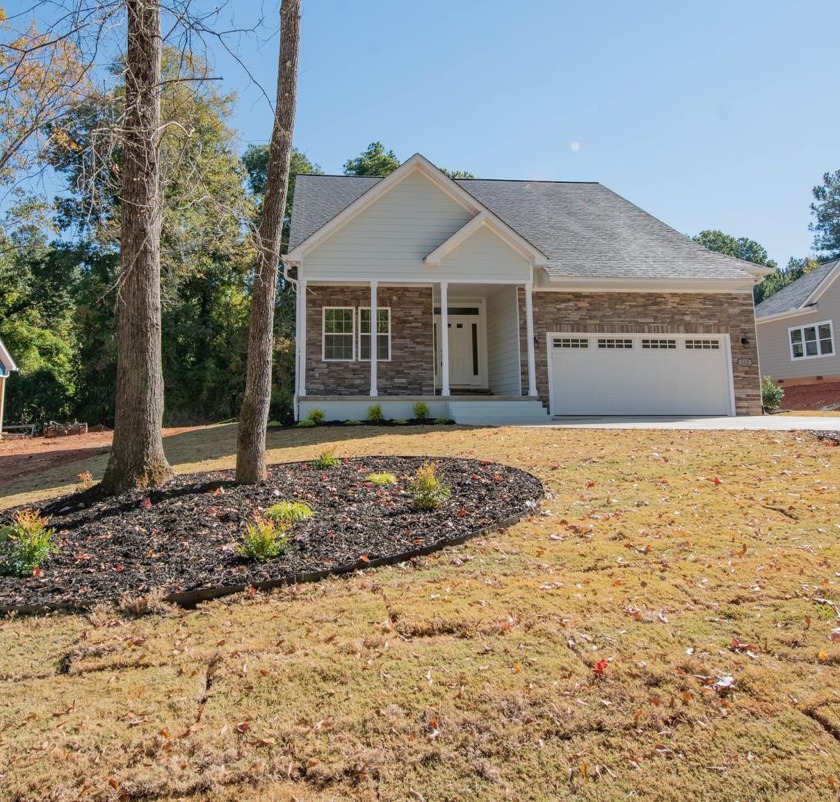 112 Portland Circle, Greenwood, SC 29649, 4323606