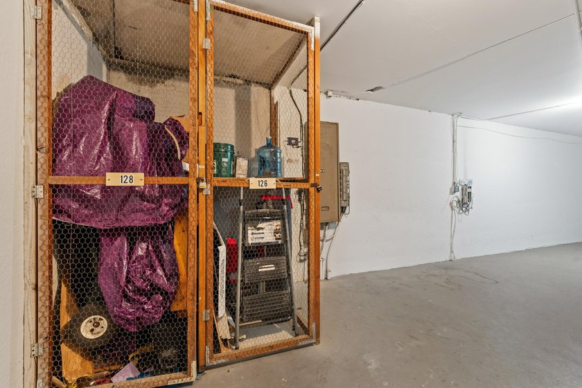 Beautifully remodeled 1-bedroom, 1.5-bath first-floor - photo 14
