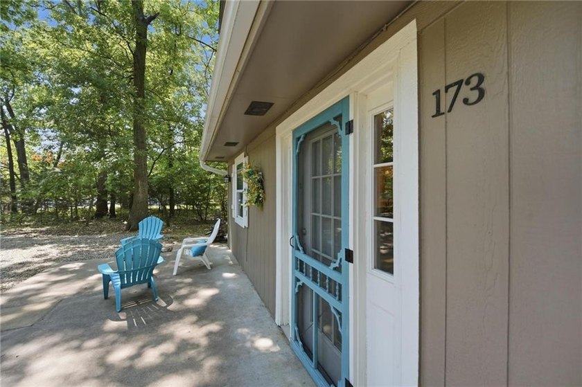 Welcome to your private retreat in the highly desirable Linn - photo 6