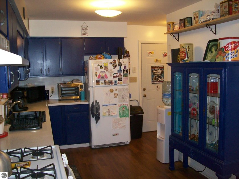 This 3 bedroom 1.5 bath brick ranch with a private master 1/2 - photo 11