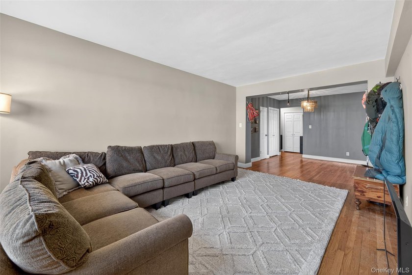 Welcome to Linden Hill. This bright corner one-bedroom co-op - photo 14