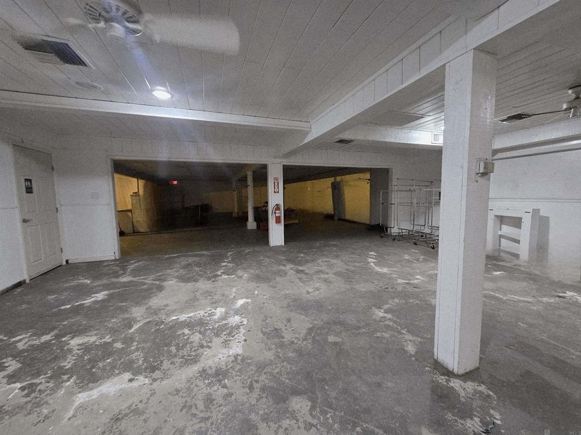 Endless possibilities await with this unique +/-10,000 sq - photo 24
