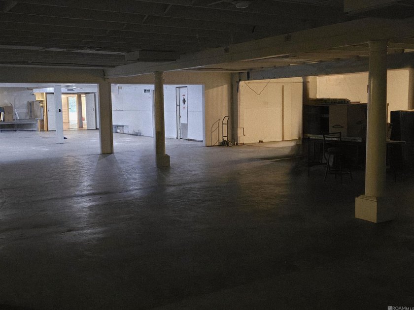 Endless possibilities await with this unique +/-10,000 sq - photo 25