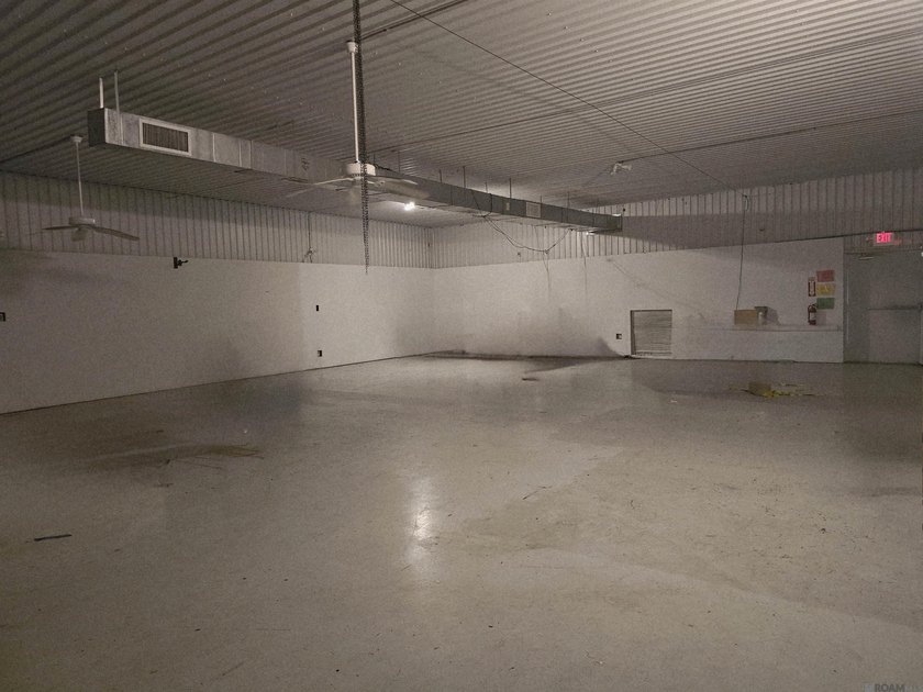 Endless possibilities await with this unique +/-10,000 sq - photo 27