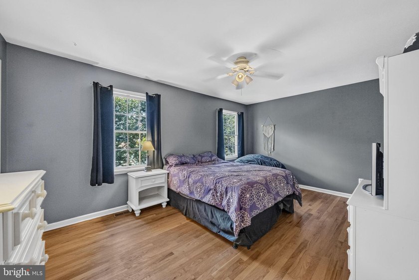 Welcome To This Beautifully Maintained 4 Bed, 2.5 Bath Colonial - photo 25