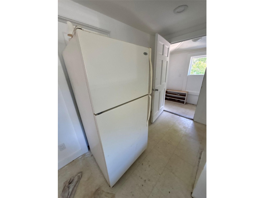 Heart of Southampton Village! You can renovate this property and - photo 28
