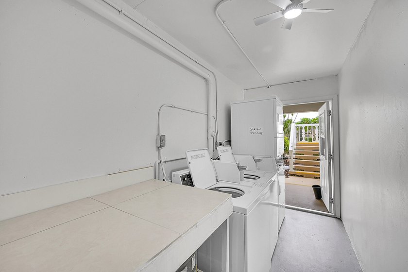 Welcome home to this beautifully furnished 1-bedroom, 1-bath - photo 17