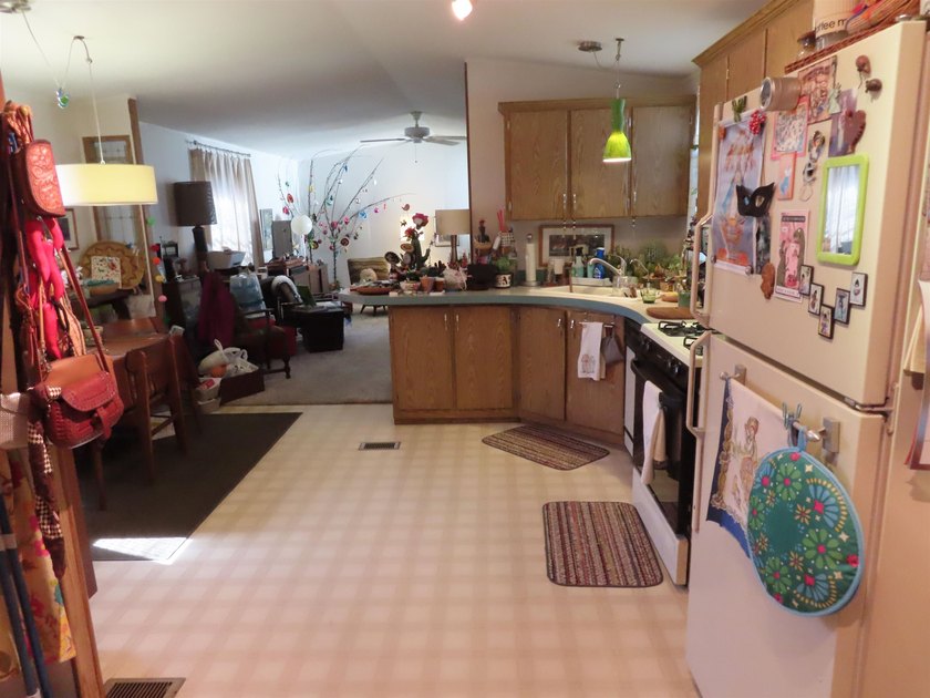 Welcome home! This well-maintained 1990 manufactured home offers - photo 15