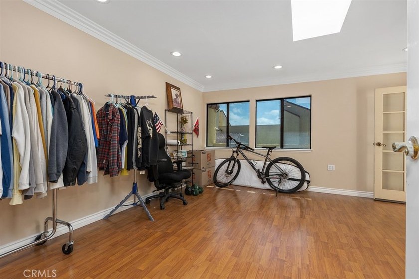 LAGUNA WOODS VILLAGE... Orange County's best-kept secret for - photo 23