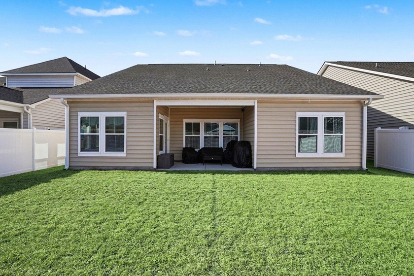 Welcome to your new home in Hidden Pines. DUAL Owner's Suites! - photo 29