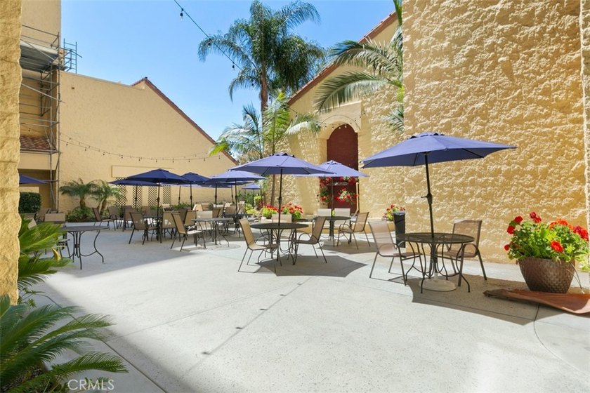 LAGUNA WOODS VILLAGE... Orange County's best-kept secret for - photo 32
