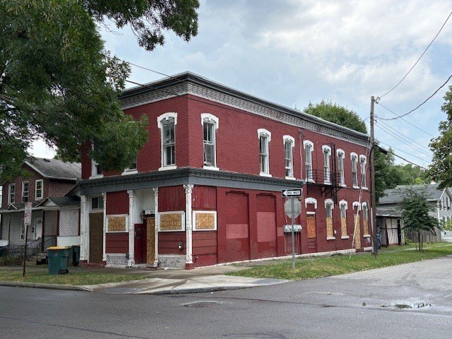 Another Rockin' Rochester Property! You must register to attend - photo 2