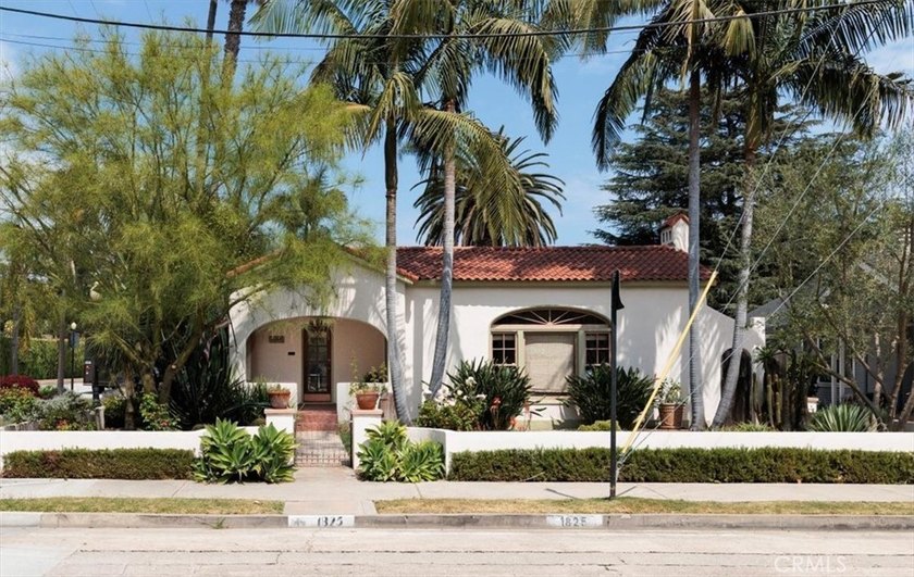 The timeless Spanish colonial revival design of the historic - photo 43