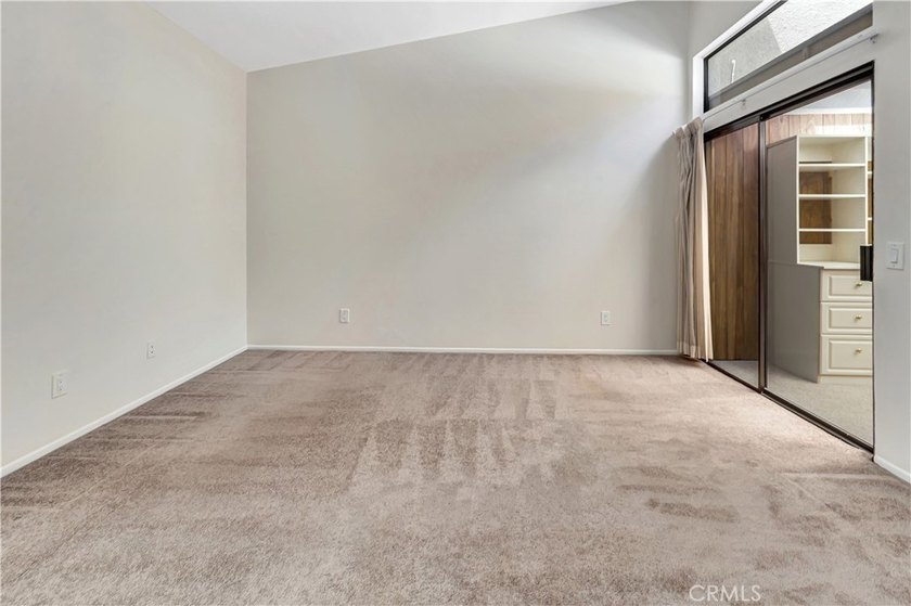 Welcome to this light-filled and inviting 2-bedroom, 2-bath - photo 10