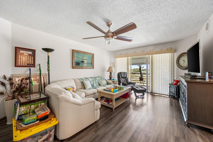 Welcome to Poinciana Community, an active and beautifully - photo 4