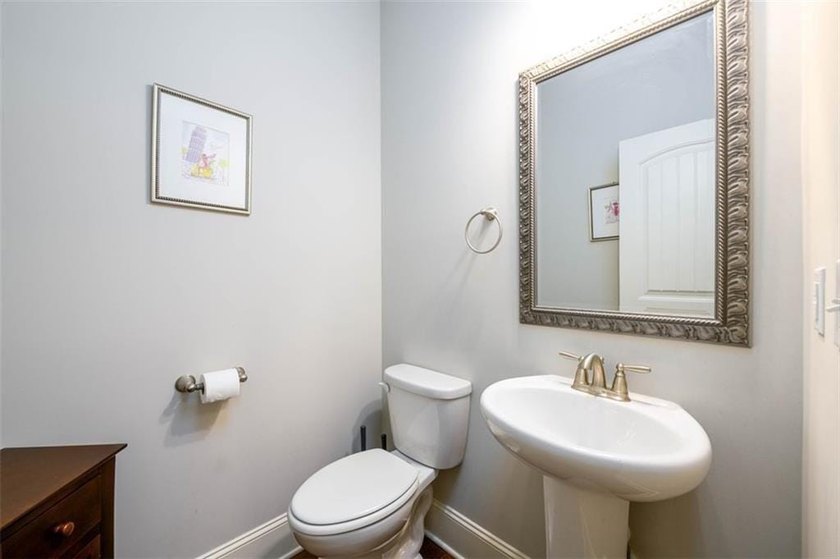 Welcome to this exceptional residence offering resort-style - photo 7