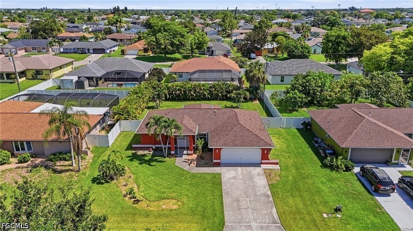 Welcome to this beautiful Florida home located in the thriving - photo 7