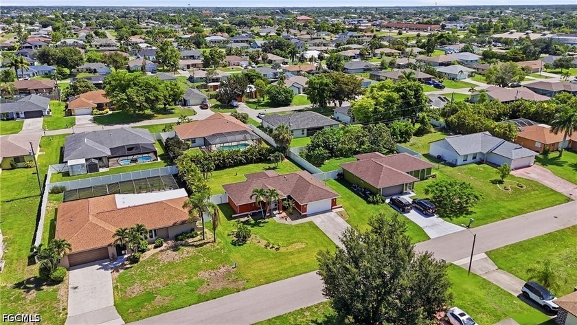 Welcome to this beautiful Florida home located in the thriving - photo 9