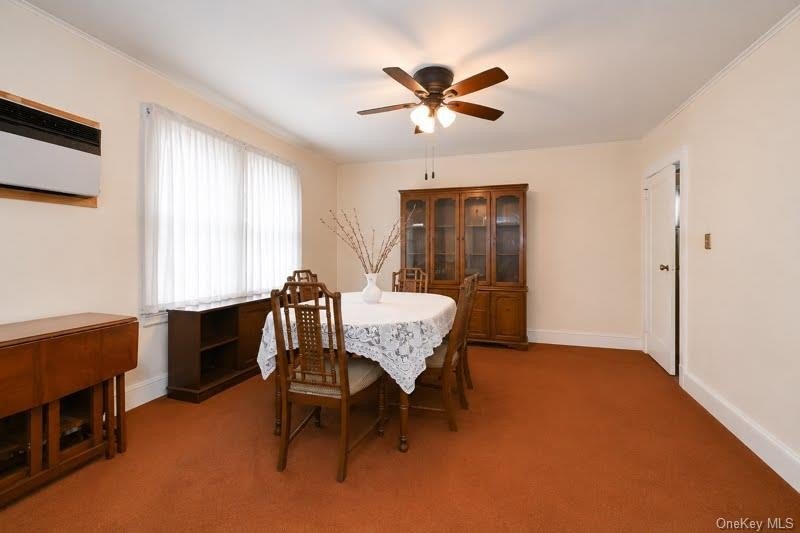 Charming 3 bedroom, 1.25-bath colonial style detached home on - photo 8