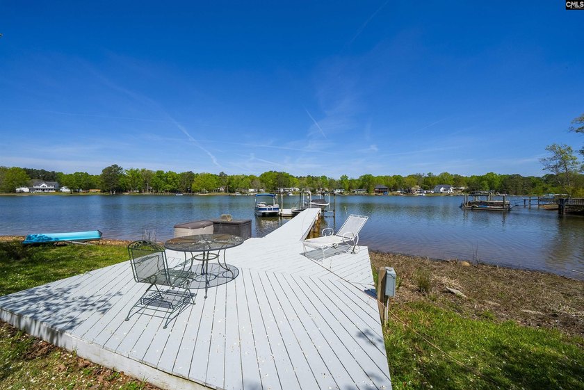 Tucked into a fantastic ski and tubing cove with effortless - photo 7