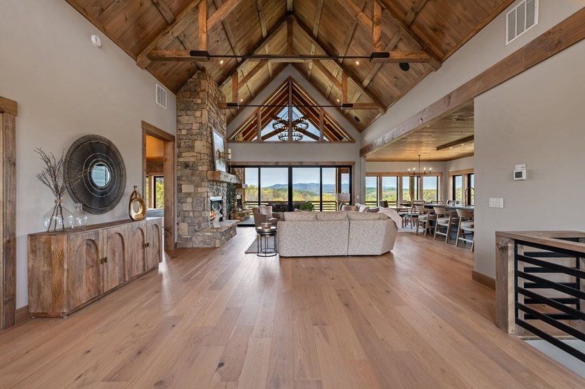 Welcome to this extraordinary mountain sanctuary within the - photo 3