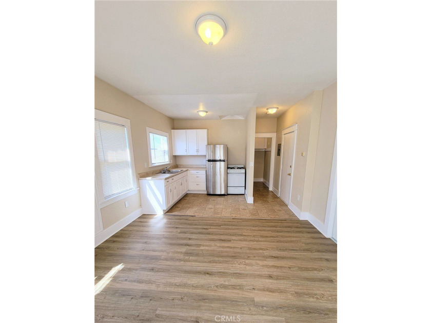High yield 10 unit property one block from Downtown San Pedro - photo 7