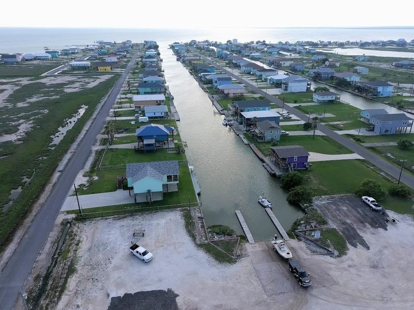 Your own piece of paradise. Build your dream home on this 51.22 - photo 20