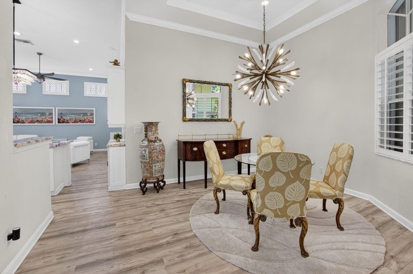 Discover this hidden gem in the highly desirable Oak Run - photo 22