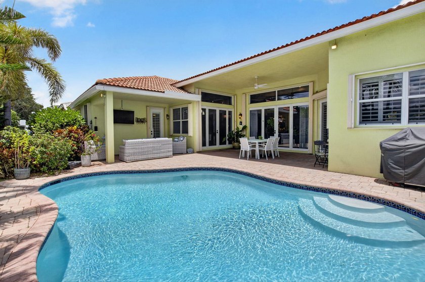 Discover this hidden gem in the highly desirable Oak Run - photo 47