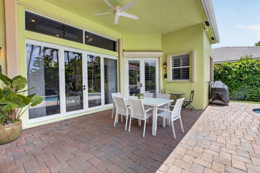 Discover this hidden gem in the highly desirable Oak Run - photo 48