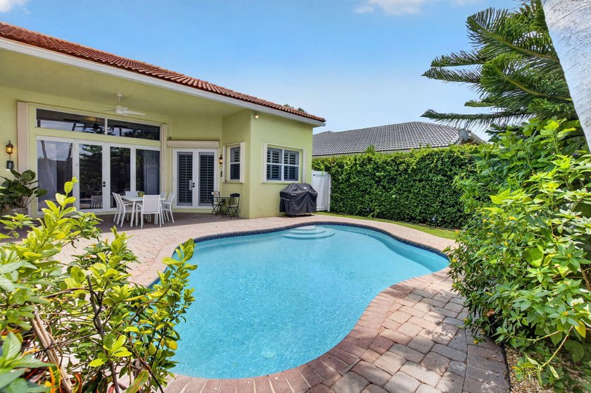 Discover this hidden gem in the highly desirable Oak Run - photo 50