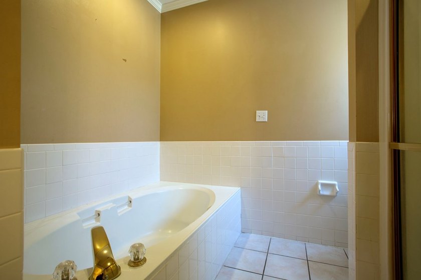 Experience affordable waterfront living on beautiful Lake - photo 10