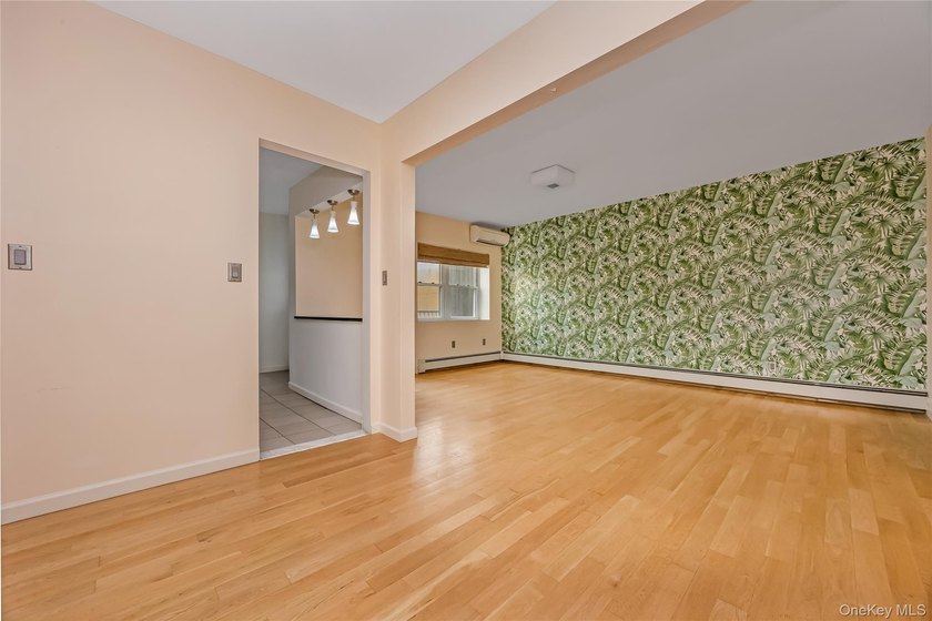 Large, Bright, Top Floor Condo With Oceanviews from the Private - photo 15