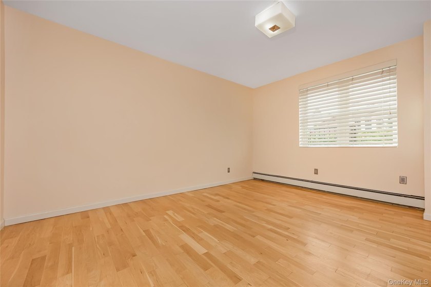Large, Bright, Top Floor Condo With Oceanviews from the Private - photo 16