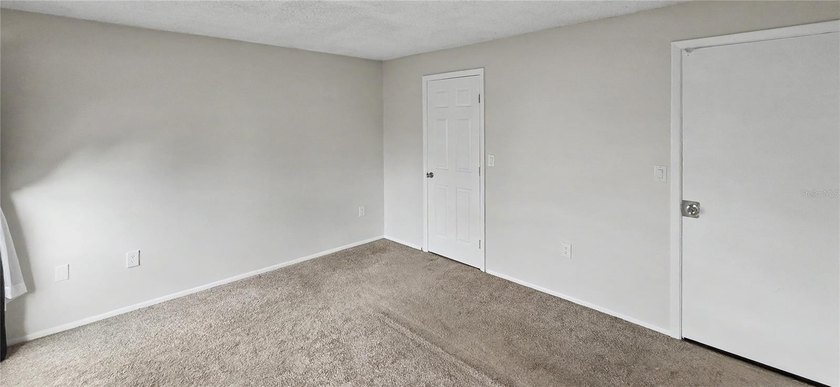 Located in the heart of the highly sought-after Seven Springs - photo 31