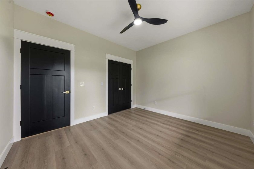For sale is a 1600 square foot 3 bedroom 2 bath split floor plan - photo 13
