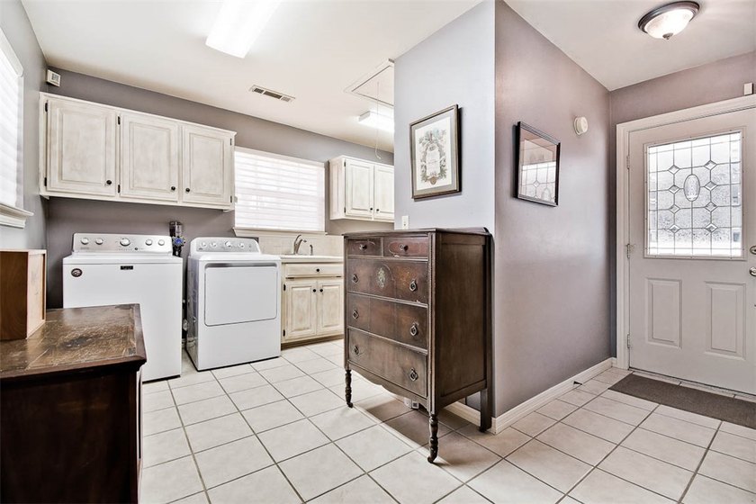Welcome to this beautiful well-maintained home that blends - photo 14