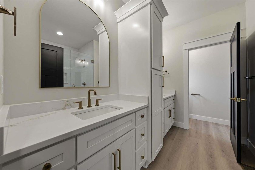 For sale is a 1600 square foot 3 bedroom 2 bath split floor plan - photo 18