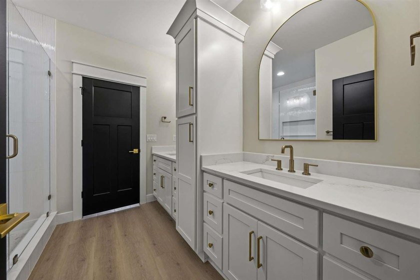 For sale is a 1600 square foot 3 bedroom 2 bath split floor plan - photo 20
