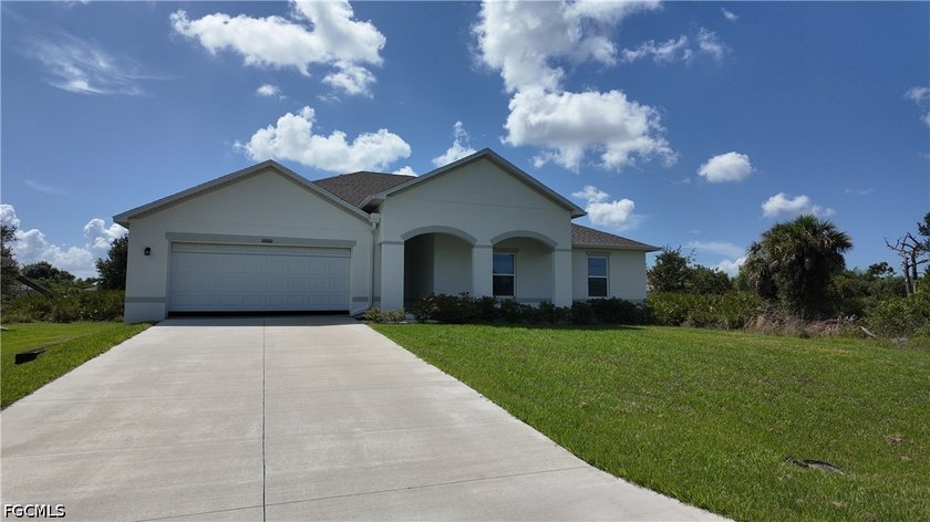 Welcome to this beautiful 3-bedroom, 2-bathroom 2024-built home - photo 2