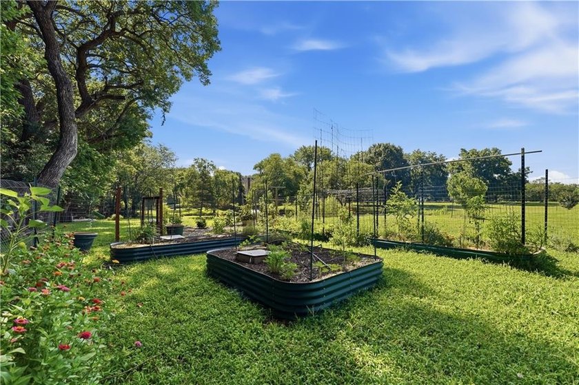 Tucked away on 2.36 acres and backing directly to the 3,000+ - photo 5