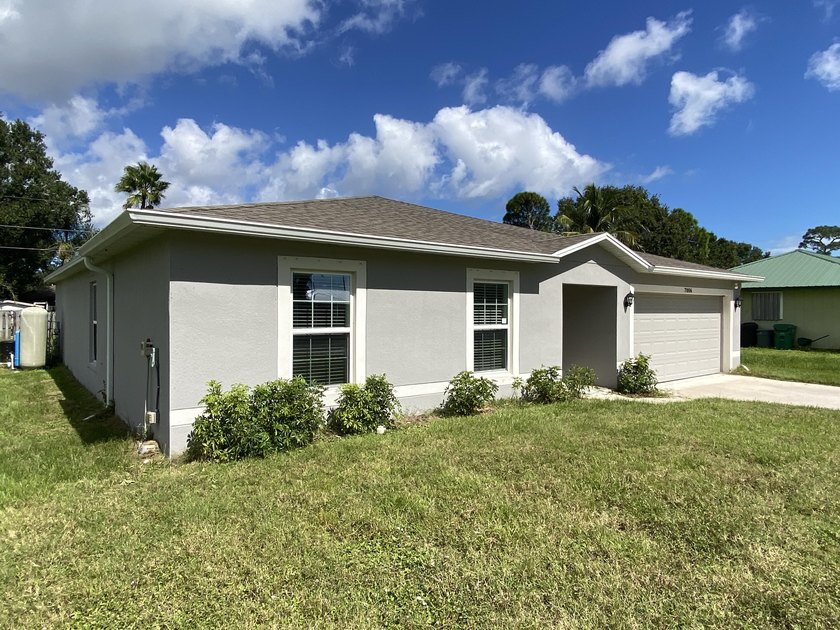 Fantastic newer CBS home located in Lakewood Park, large lot - photo 42