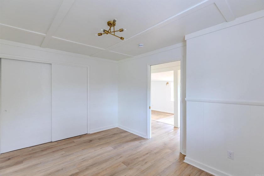 Completely remodeled lakefront home on Harris Brake Lake! This - photo 22
