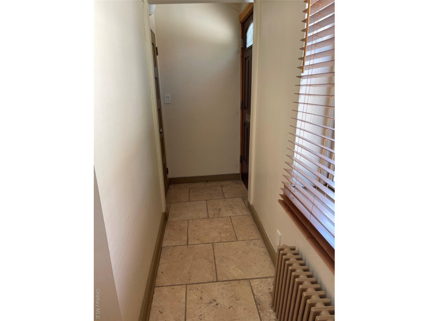 Baydale Co-Op. Renovated 1 Bedroom. Close to Shops, Bus, LIRR - photo 9