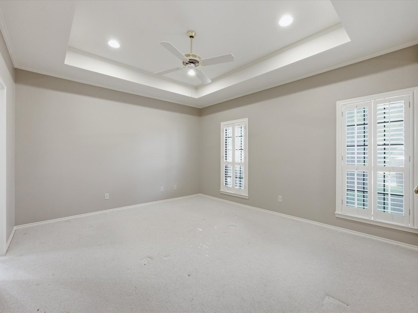 Nestled on over a third of an acre in a quiet cul-de-sac, this - photo 21